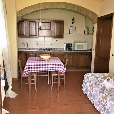 Podere Casanova Монтеспертоли